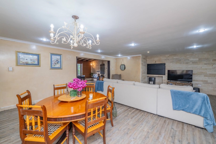 3 Bedroom Property for Sale in Ridgeworth Western Cape